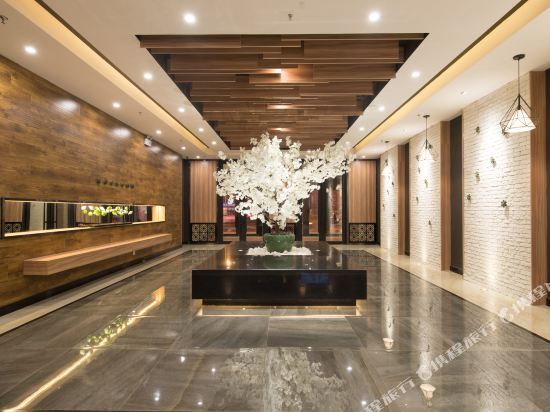虎跃青云酒店(沈阳西塔街年华大厦店) — фото 1