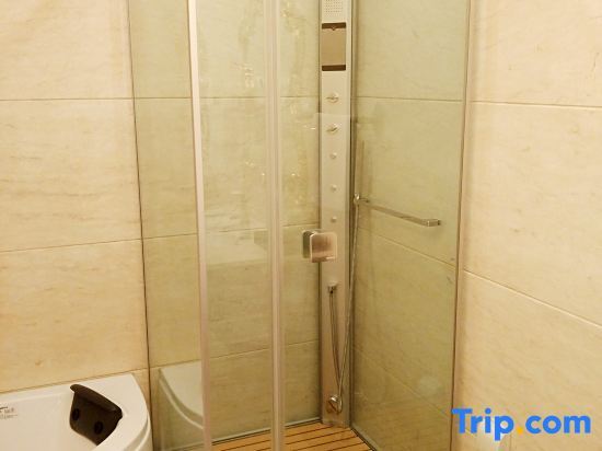 Фушунь: Tianbao Hotel