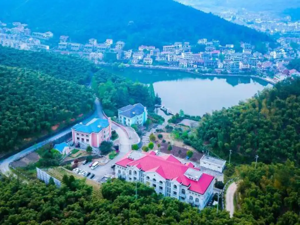 Хучжоу: Anji Haibo Resort