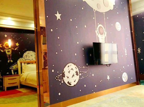 Фошань: Baihe Hotel