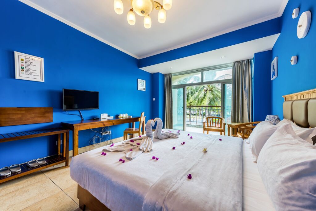 Санья: Sanya Yinyuan Linhai Theme Hotel