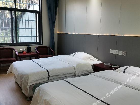 Чжанцзяцзе: Yikai Business Hotel