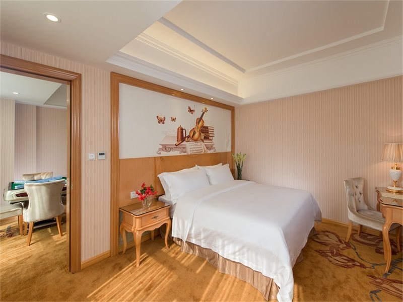Шэньчжэнь: Vienna Hotel Shenzhen Buji Ganli Road Branch