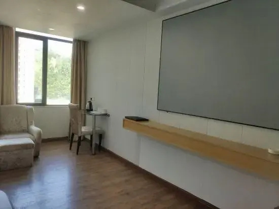 Гуанчжоу: Guangzhou Jinsha Hotel (Nansha Dachong Subway Station)