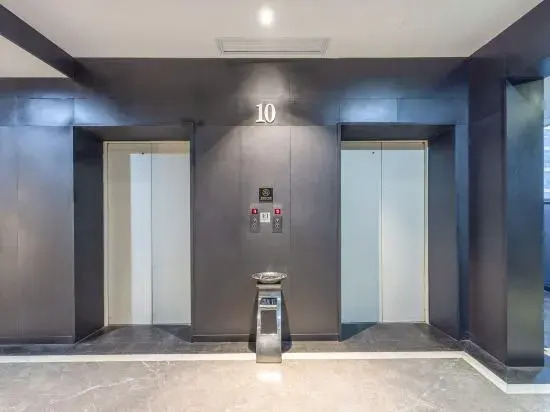 Нинбо: Mofang Hotel (Ningbo Railway Station Business and Technology College)