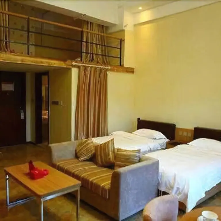 Чжанцзякоу: Flying Bird Holiday Hotel Wanlong Skiing Facility Branch