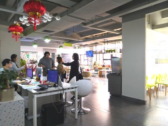 Шэньчжэнь: Qiyou Capsule Youth Hostel