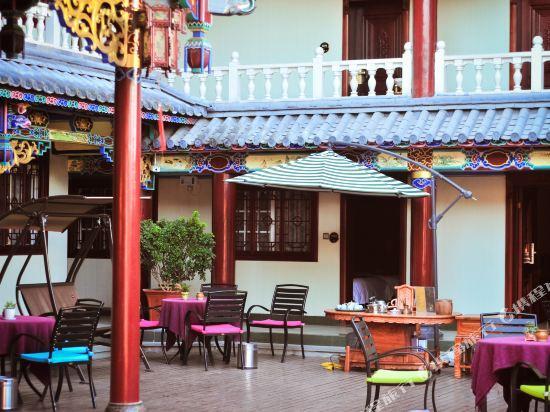 Дали: Jiangnanju Boutique Hotel