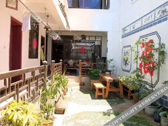 Two Cattle Inn Lijiang — фото 1