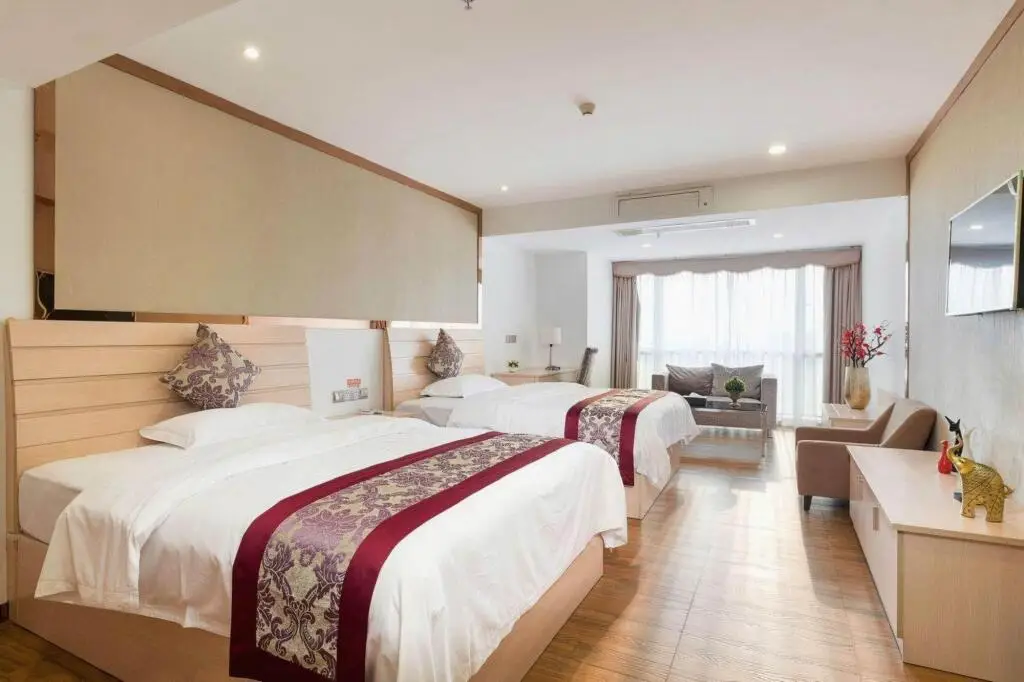 Гуанчжоу: Haixiang Hotel (Guangzhou Baiyun Railway Station)