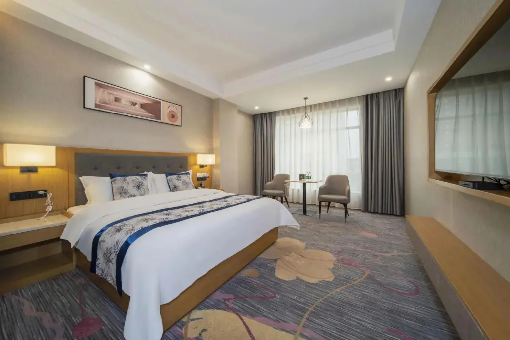 Лоуди: Jinfeng Hotel (Louxing Square Spring Garden Pedestrian Street Store)