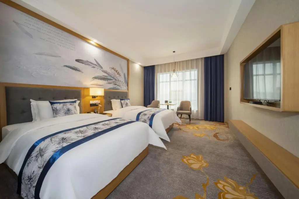 Лоуди: Jinfeng Hotel (Louxing Square Spring Garden Pedestrian Street Store)