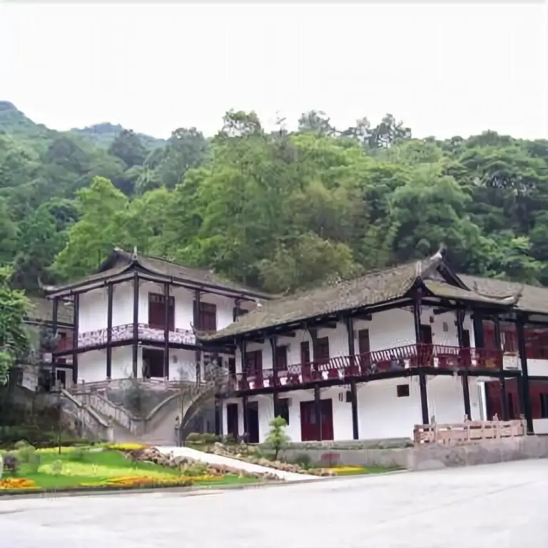 Чэнду: Qingcheng · Tiangu Hotel Dujiangyan