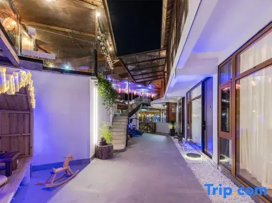 Жангжоу: Zaishui Yifang Motel