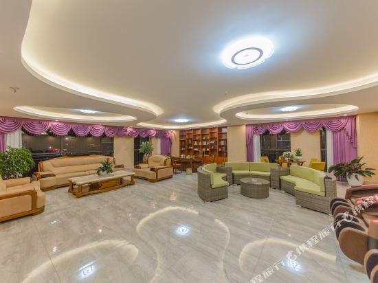 Куньмин: Kunming Baosheng Hotel