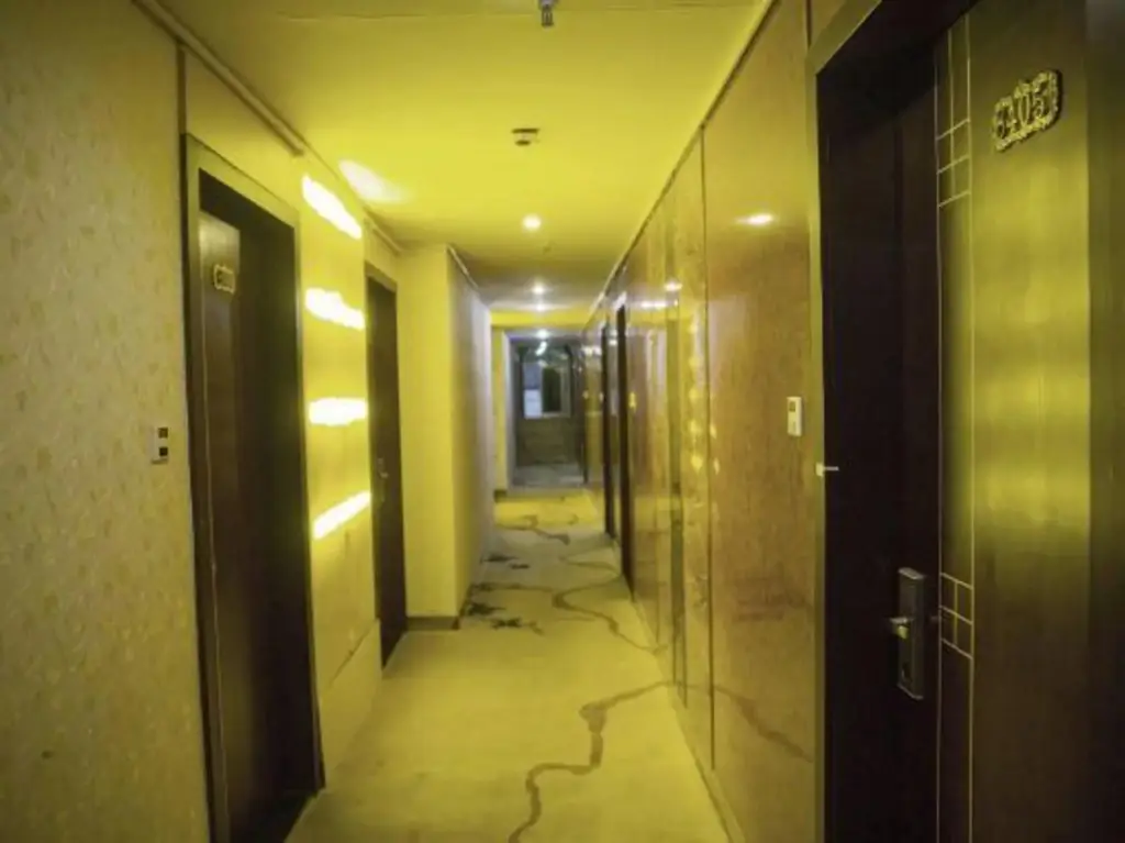 Нинбо: Huayi Hotel