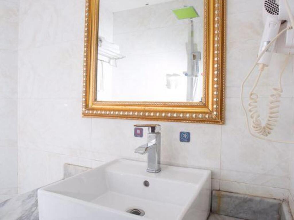 Гуанчжоу: Haro Light Hotel (Guangzhou Xichang Metro Station Branch)