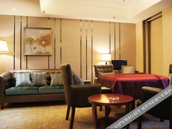 Панжихуа: Impression Realm Business Hotel (Wal - Mart Plaza Branch near Panzhihua University)