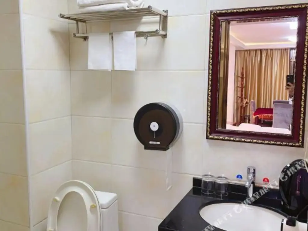 Чанша: NATURE HOTEL (Yuehu Park North Subway Station Changsha University Store)
