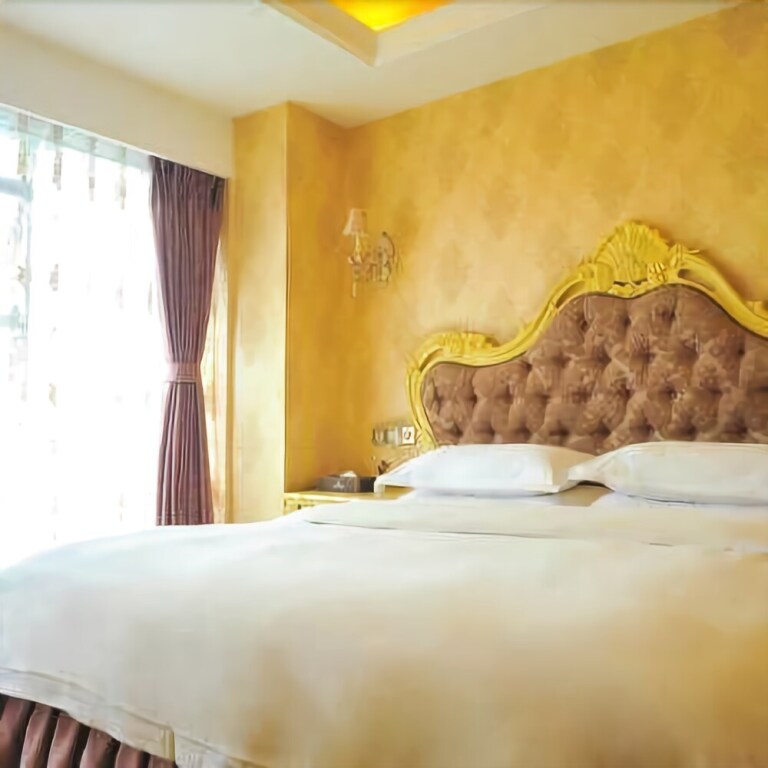 Чэнду: Jiali Holiday Hotel (Chengdu Ximen)