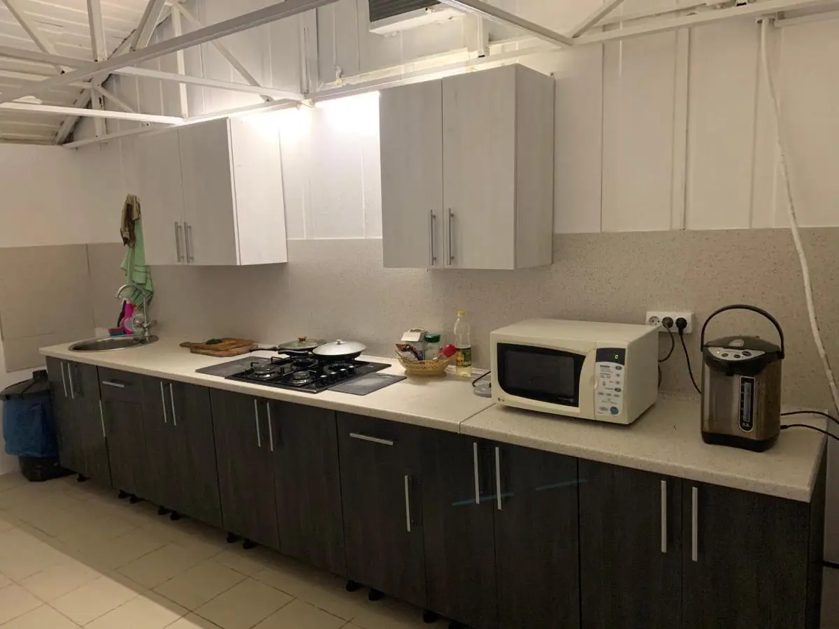 Дивноморское: Guesthouse U Ivana