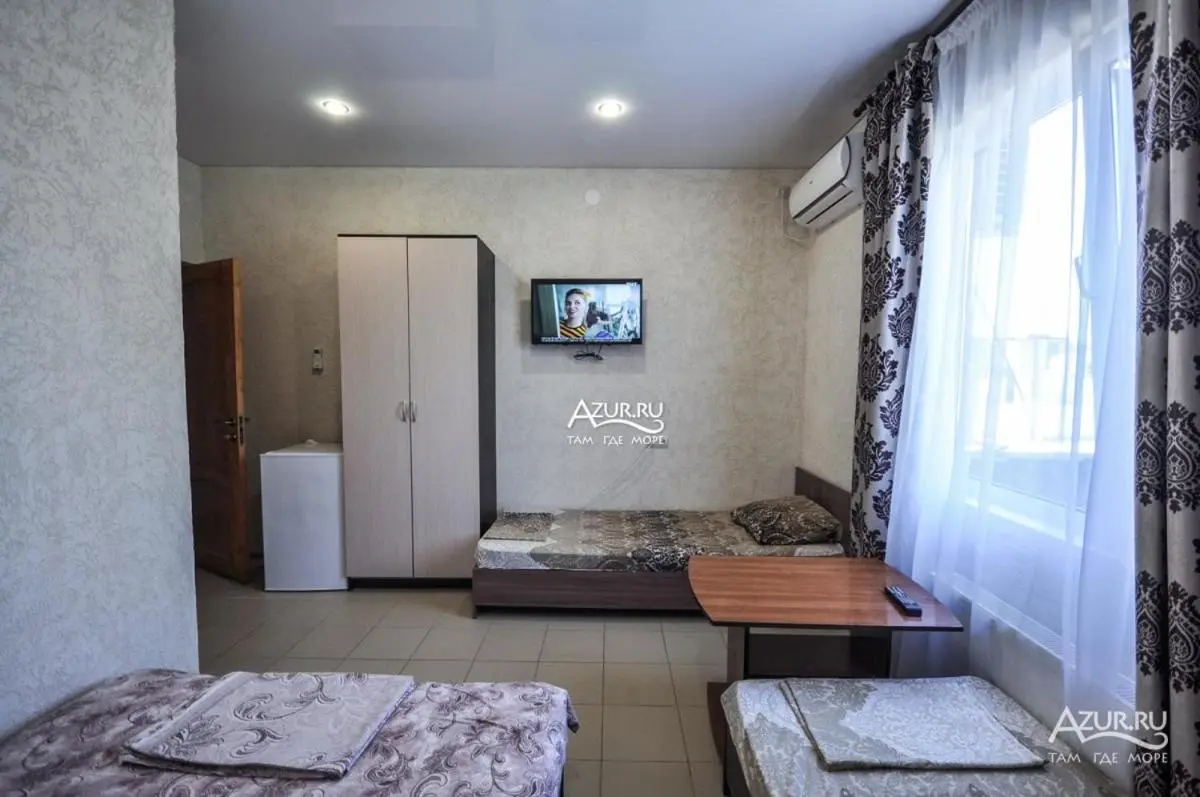 Дивноморское: Guesthouse U Ivana