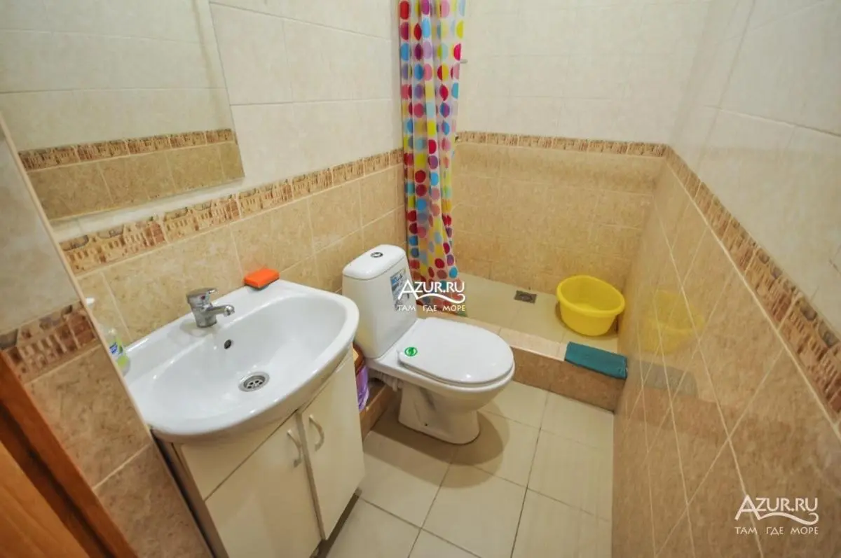 Дивноморское: Guesthouse U Ivana
