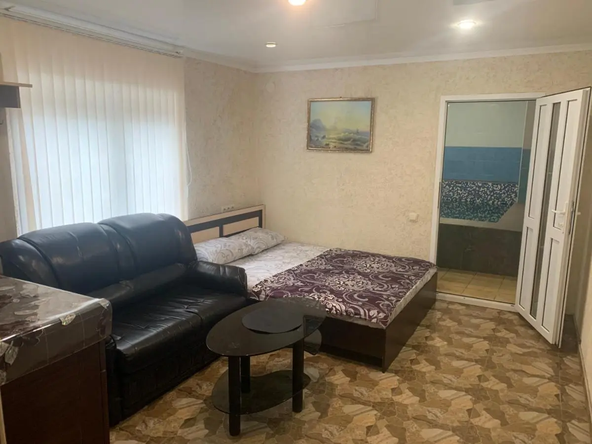 Дивноморское: Guesthouse U Ivana