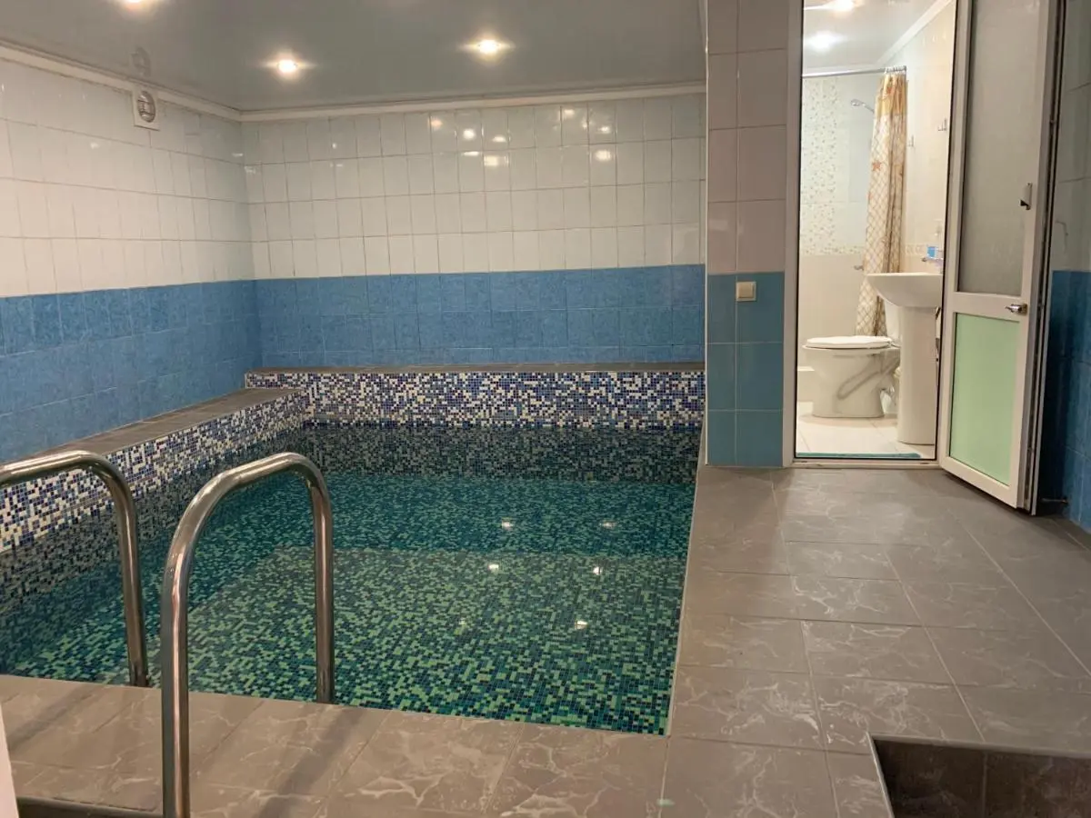 Дивноморское: Guesthouse U Ivana
