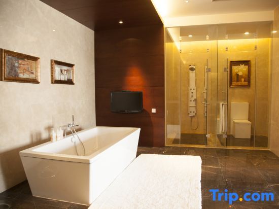 Чжанцзякоу: Rongchen International Holiday Hotel
