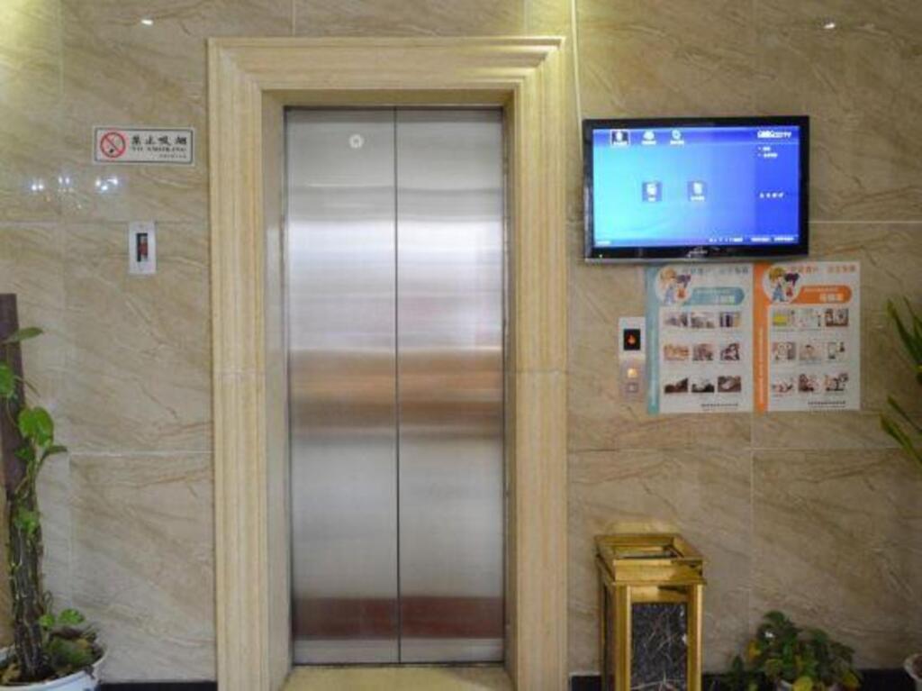Наньчан: Sunshine Fashion Hotel (Nanchang University Yi Affiliated Hospital)