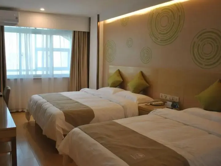 Хецзе: Piper Cloud Hotel (Shangqiu Shenhuo Avenue Railway Station)
