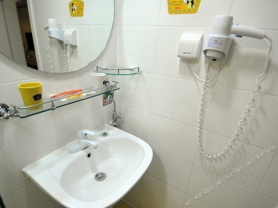 Санья: Home Inn Sanya Jiefang Road Number Three Mingzhu Plaza