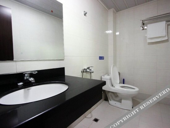 Чжоушань: Taohuadao Donghaiwan Hotel