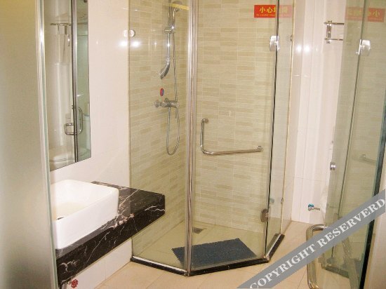 Чунцзо: Yebali Hotel (Unavailable)