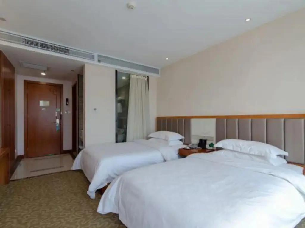 Шиянь: Dongsheng Hotel