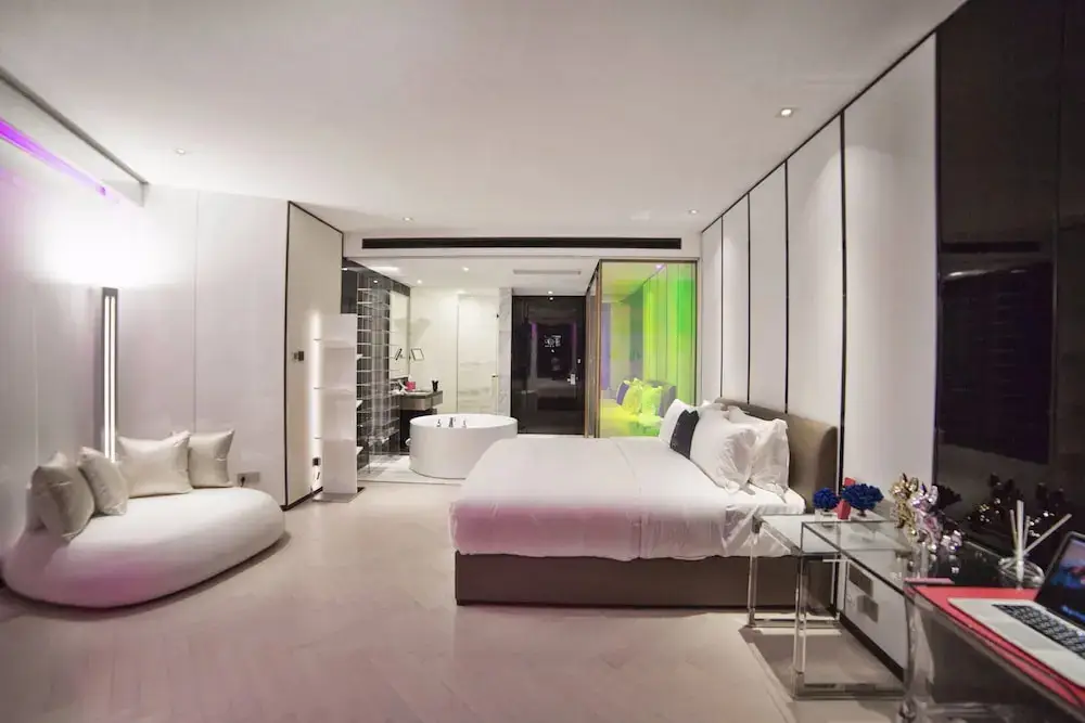 Циндао: U Hotels