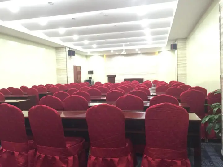 Ухань: Lavande Hotel (Wuhan Nanhu Wal-Mart)