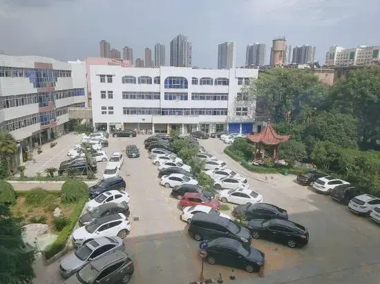 Чжоукоу: 7Days Inn Hotel (Zhoukou Wuyi Square City Central Hospital)