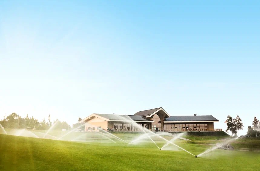 Ломоносов: Отель Strawberry Fields Golf Resort