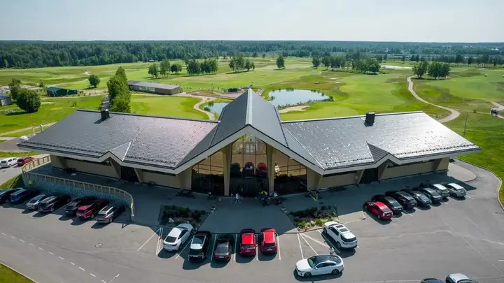 Ломоносов: Отель Strawberry Fields Golf Resort