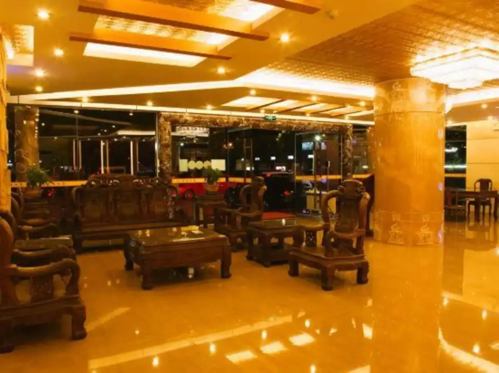 Куньмин: Chuxiong Mansion Yi Ren Hotel- Kunming