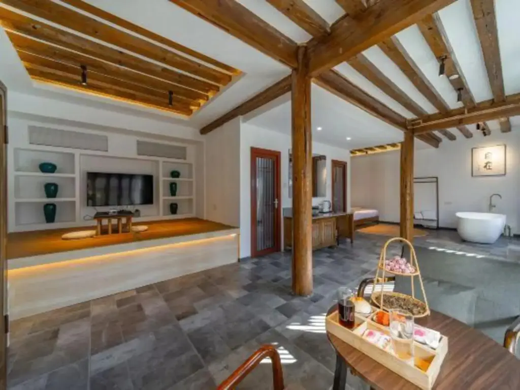 Лицзян: Qinghuandu Jianfa Inn (Lijiang Ancient City Mufu Branch)