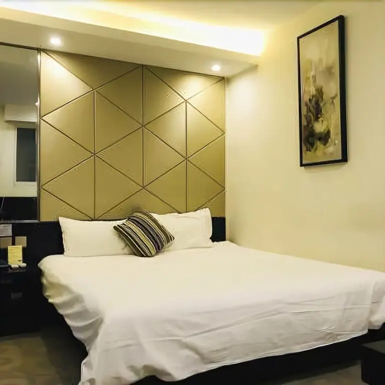 Шанхай: Fast 109 Hotel Chain Shanghai Baoshan Road Metro Station