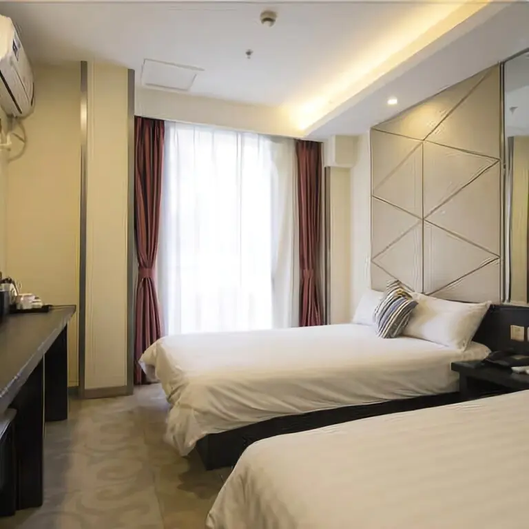 Шанхай: Fast 109 Hotel Chain Shanghai Baoshan Road Metro Station