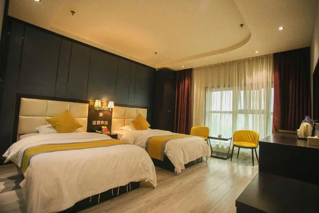 Линьи: Baili Quanji Hotel