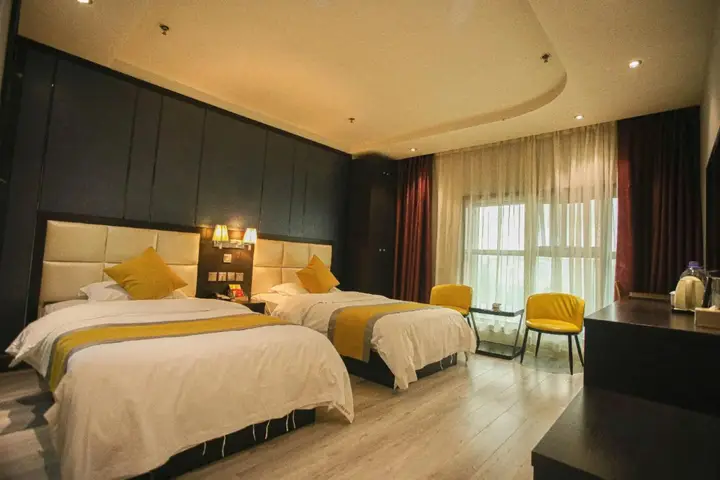 Линьи: Baili Quanji Hotel