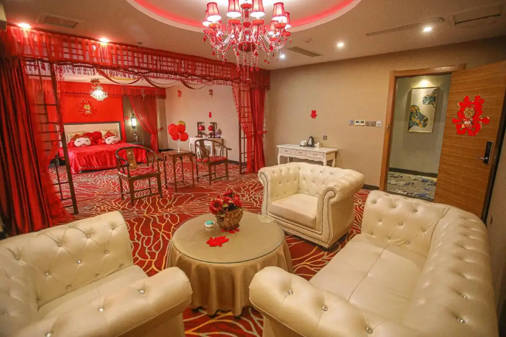 Линьи: Baili Quanji Hotel