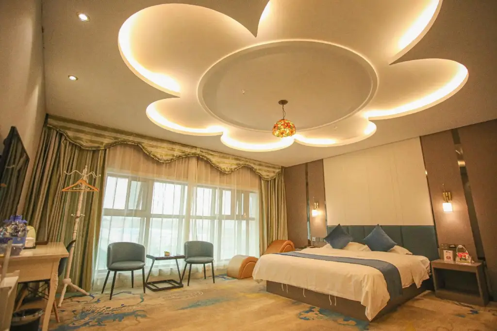 Линьи: Baili Quanji Hotel