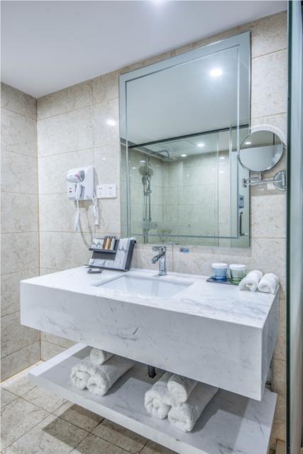Уси: Borrman Hotel Wuxi Hubin Business Street